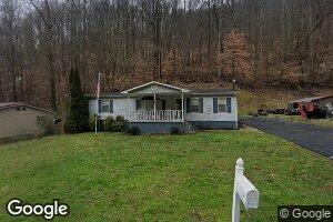 180 Honey Fork Rd, Phyllis, KY 41554