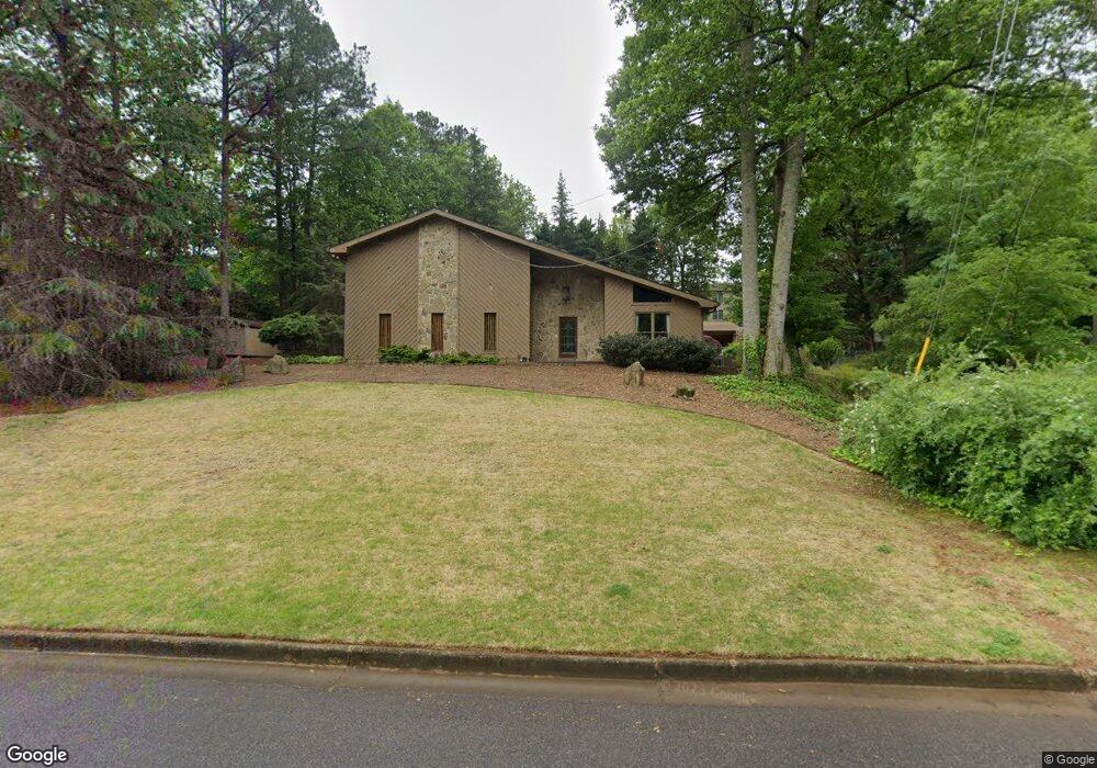725 W Hembree Crossing, Roswell, GA 30076 - photo 1