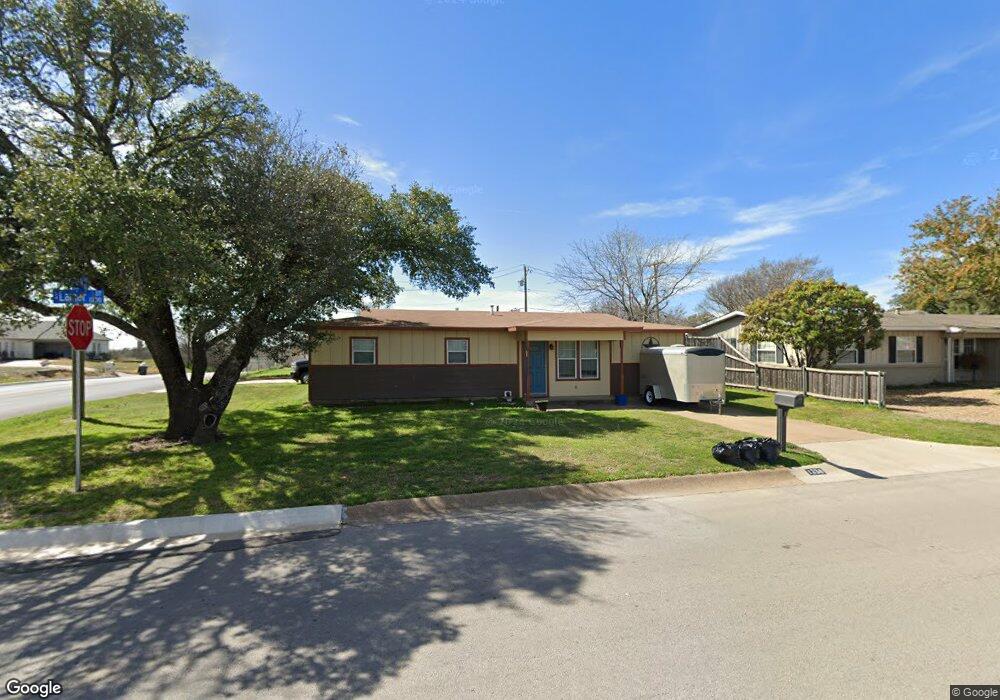 1338 S Lamar St, Weatherford, TX 76086 - photo 1