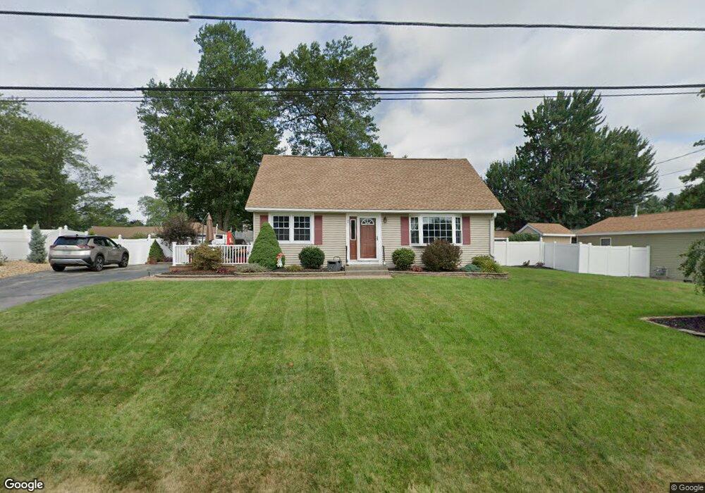 7 Hemlock St, Hudson, NH 03051 - photo 1