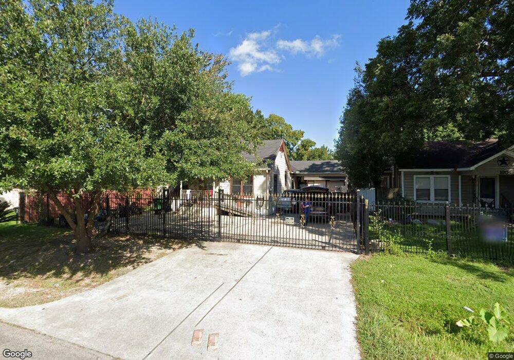 1011 King St, Houston, TX 77022 - photo 1