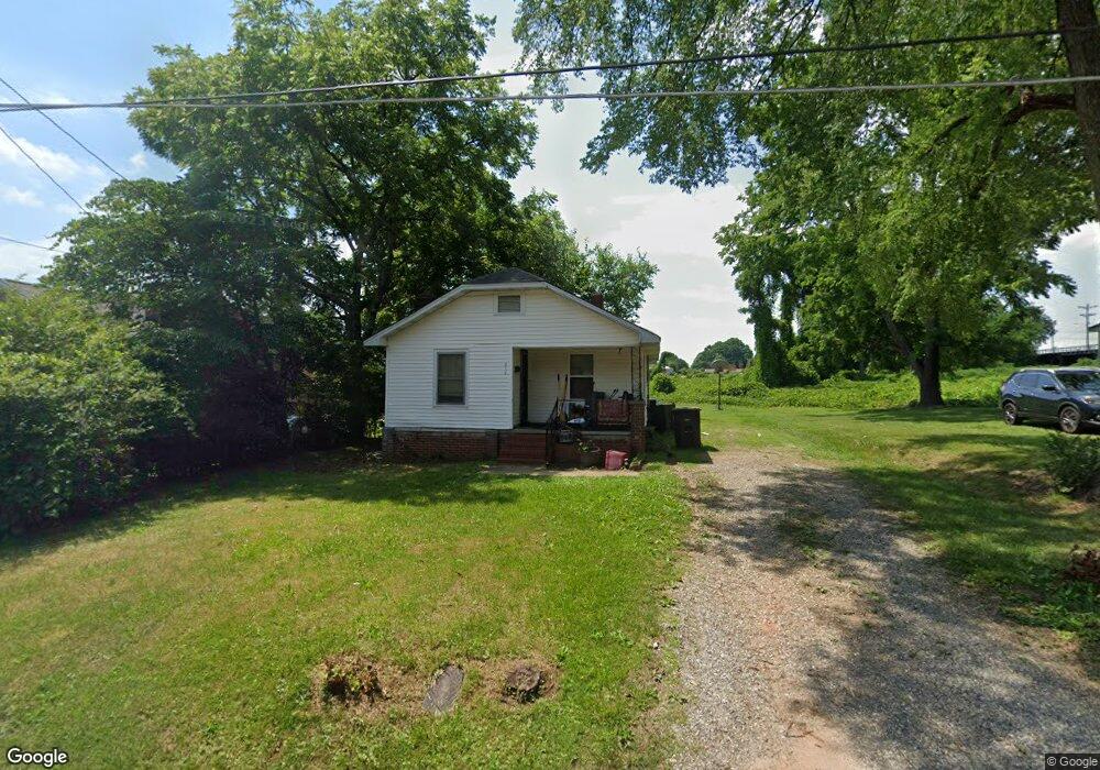 414 Chambers St, Statesville, NC 28677 - photo 1