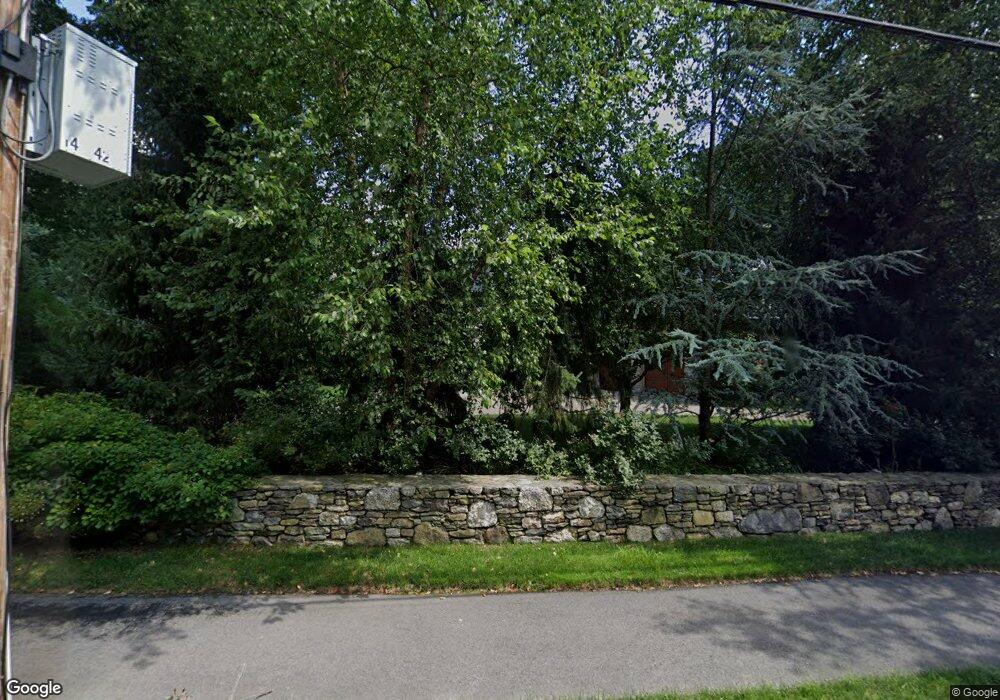 123 Cliff Rd, Wellesley Hills, MA 02481 - photo 1