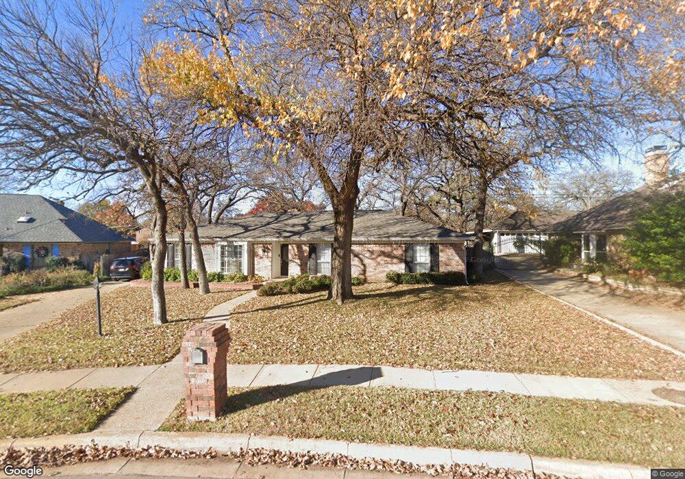 2209 Lakeview Dr, Bedford, TX 76021 - photo 1