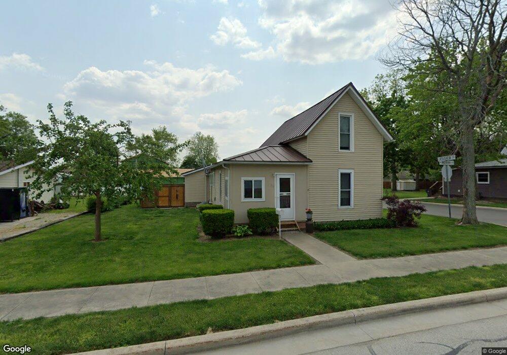 355 W Indiana Ave, Nappanee, IN 46550 - photo 1