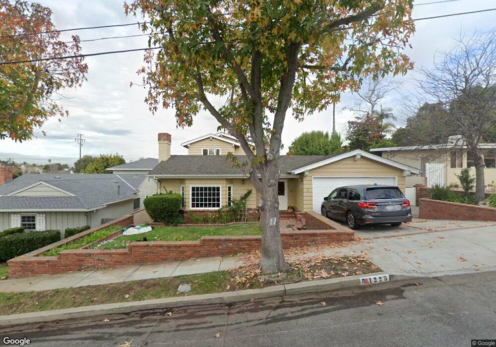 1225 E Oak Ave, El Segundo, CA 90245 - photo 1