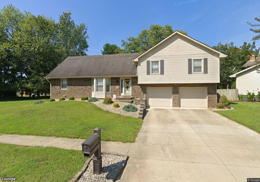 2784 Fox Pointe Dr, Columbus, IN 47203 - photo 1