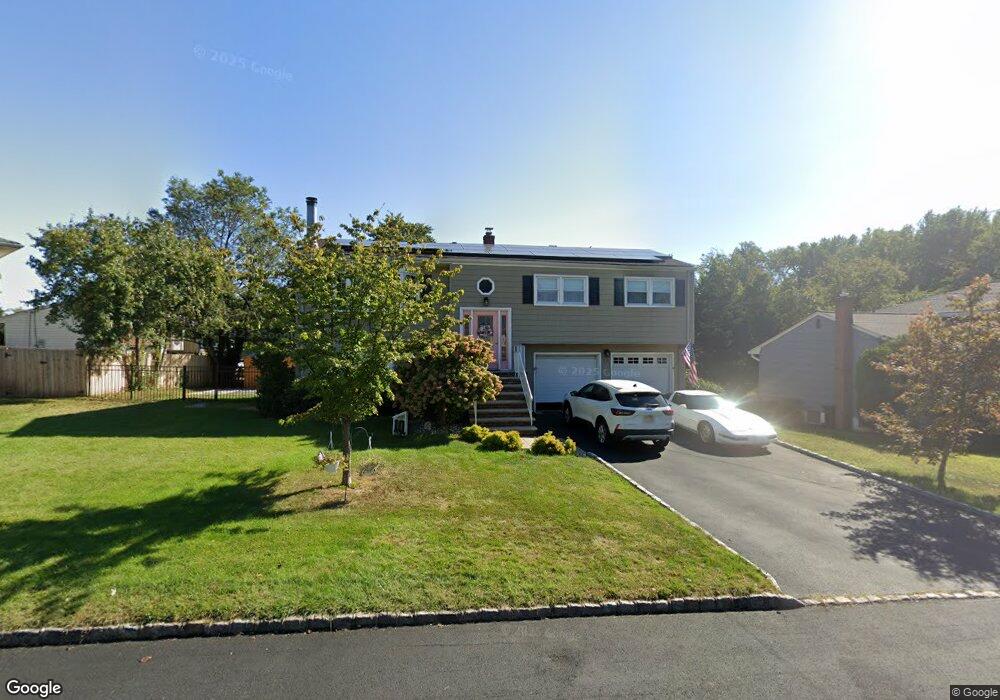 10 Sycamore Rd, Clark, NJ 07066 - photo 1