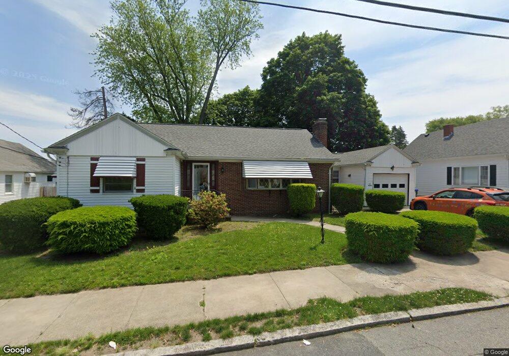 43 Hillview Ave unit 1, Providence, RI 02908 - photo 1