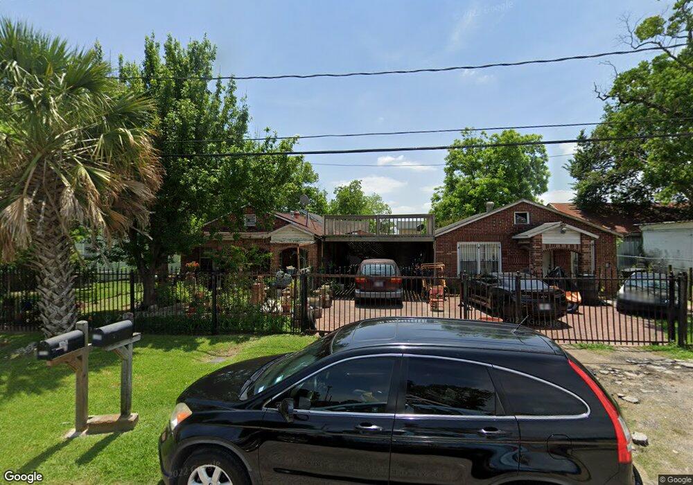 2810 Wimberly St, Houston, TX 77093 - photo 1