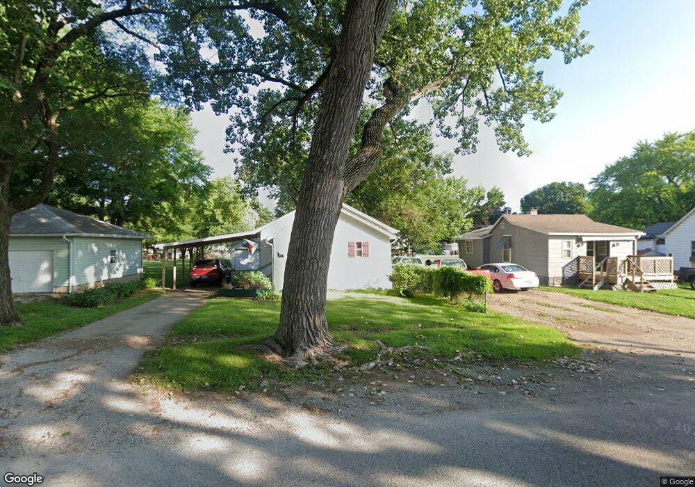 617 N Sherman St, Lincoln, IL 62656 - photo 1