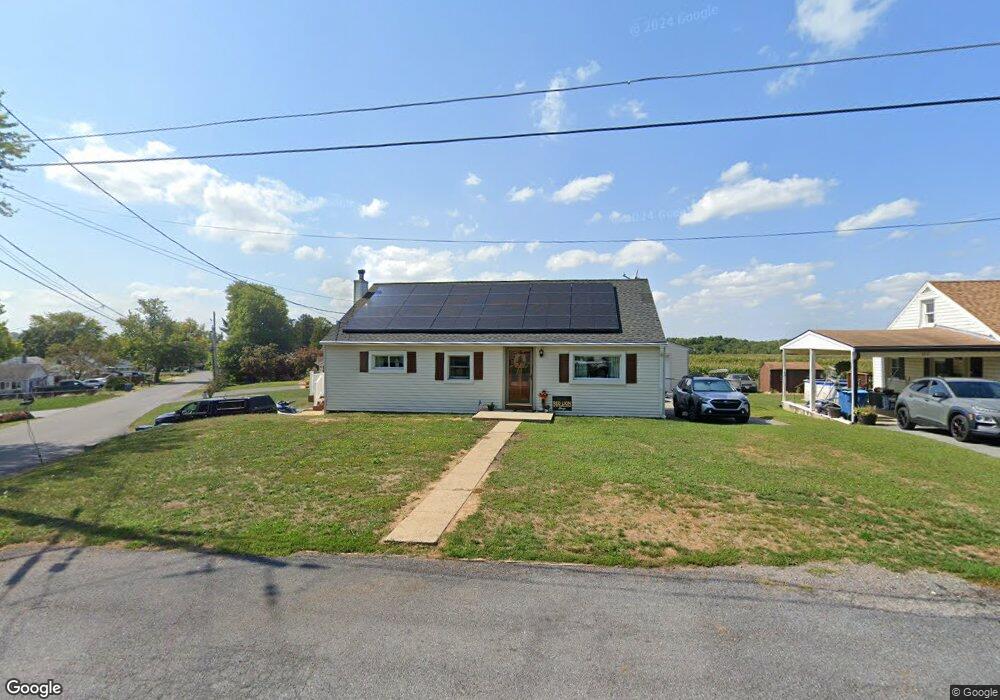 918 Mary St, Mount Joy, PA 17552 - photo 1