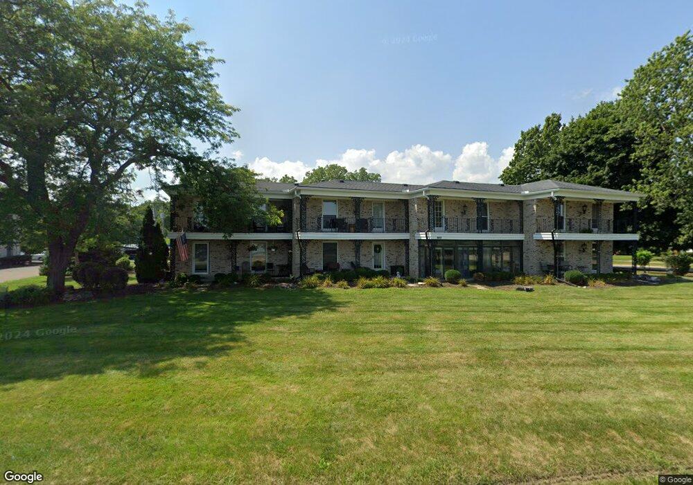 24212 E River Rd unit 3, Grosse Ile, MI 48138 - photo 1