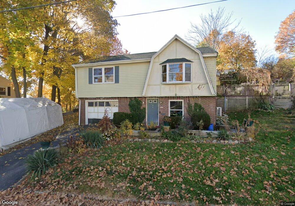 29 Buckman St, Woburn, MA 01801 - photo 1