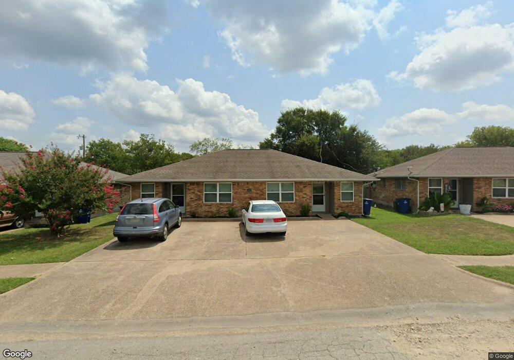 1305 Cardinal Dr unit B, Ennis, TX 75119 - photo 1