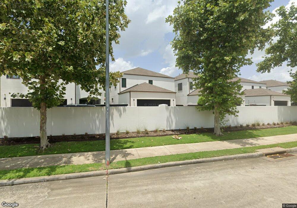 1714 Maravilla Dr, Houston, TX 77055 - photo 1