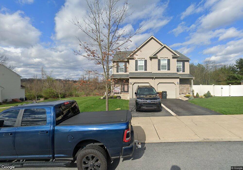 1563 Abigail Ln unit 14, Allentown, PA 18104 - photo 1