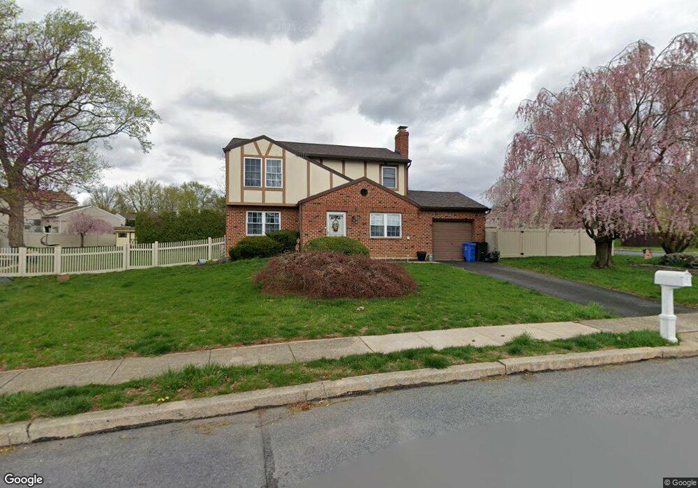 4201 Danor Dr, Reading, PA 19605 - photo 1