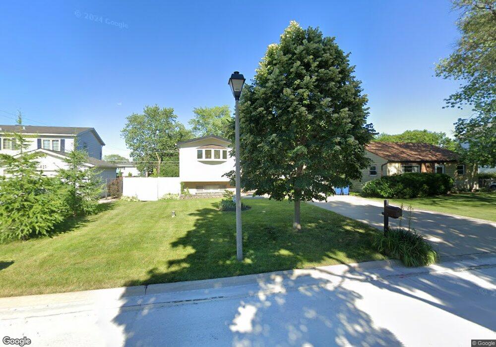 805 N Willow Rd, Elmhurst, IL 60126 - photo 1