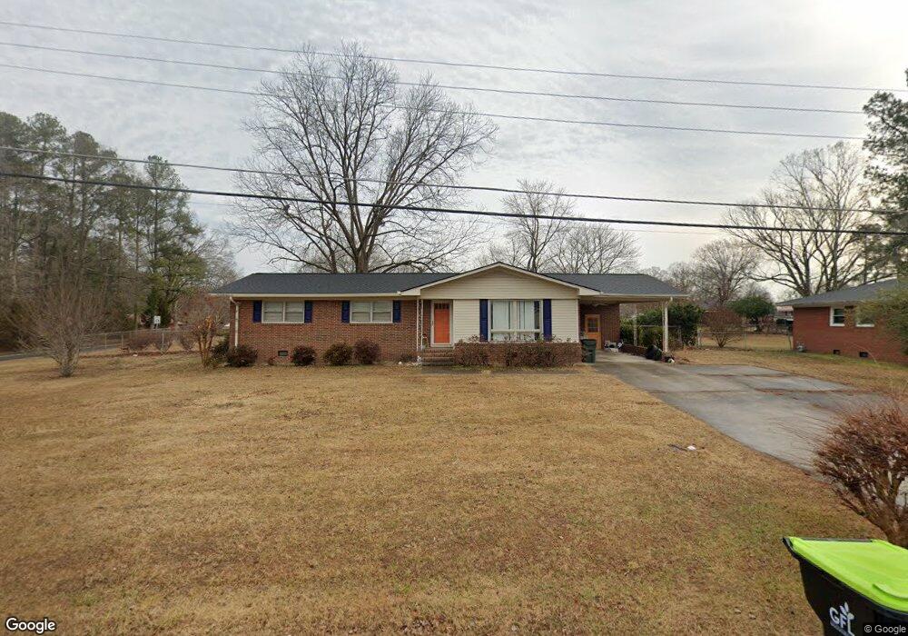 410 N Country Club Dr, Oxford, NC 27565 - photo 1