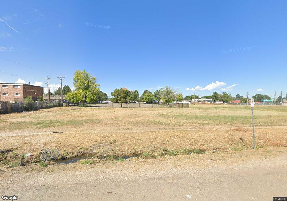 15618 E Colfax Ave, Aurora, CO 80011 - photo 1