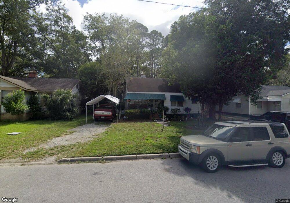 409 N Baldwin Cir, Savannah, GA 31405 - photo 1