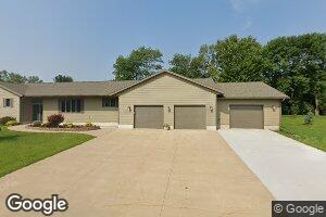 104 N Birch St, George, IA 51237