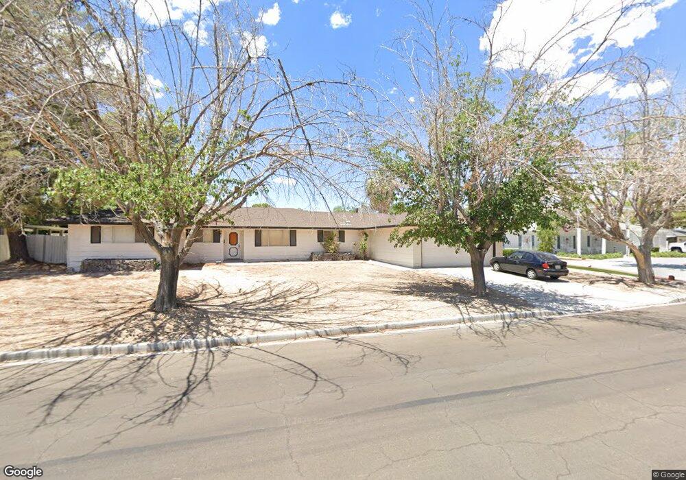 4201 E Pinecrest Cir, Las Vegas, NV 89121 - photo 1