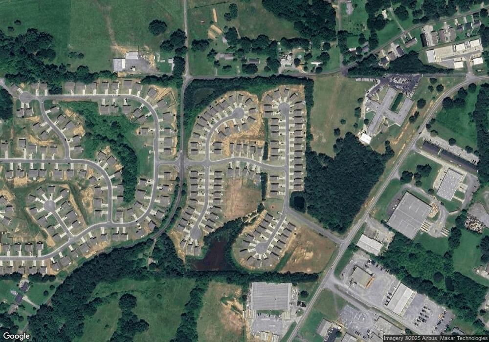 106 Peterson St, Calhoun, GA 30701 - photo 1