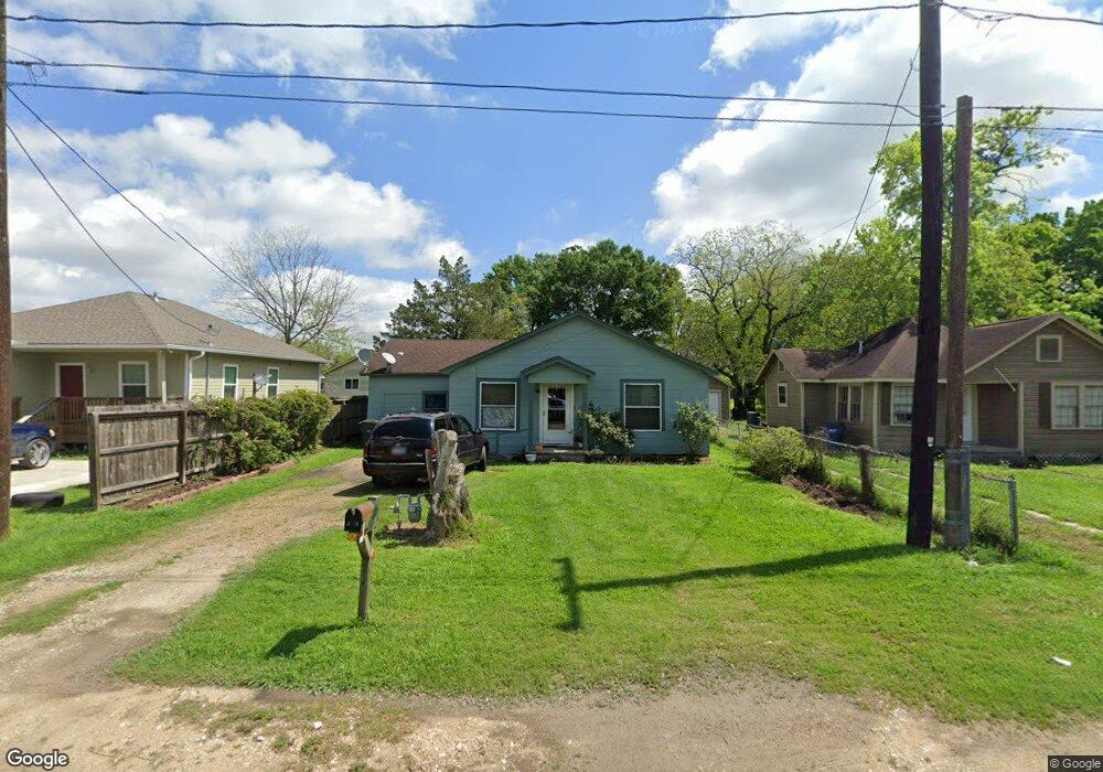 2709 Avenue K, Bay City, TX 77414 - photo 1