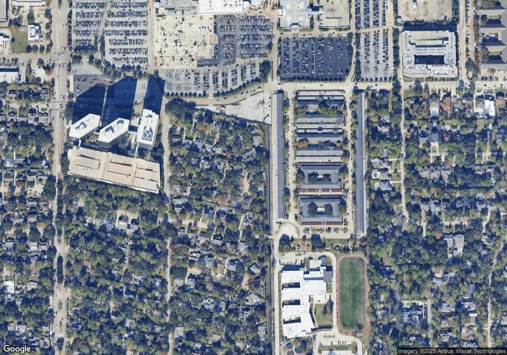 12106 Pinerock Ln, Houston, TX 77024 - photo 1