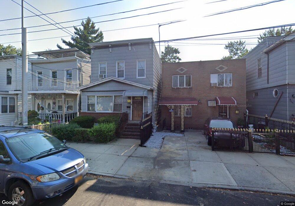 8724 110th St, Richmond Hill, NY 11418 - photo 1