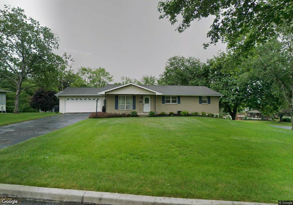 2719 Grove St, Slatington, PA 18080 - photo 1