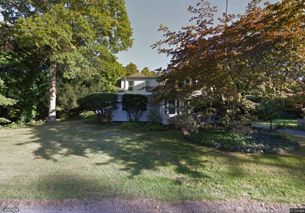 4 Everett St, Sherborn, MA 01770 - photo 1