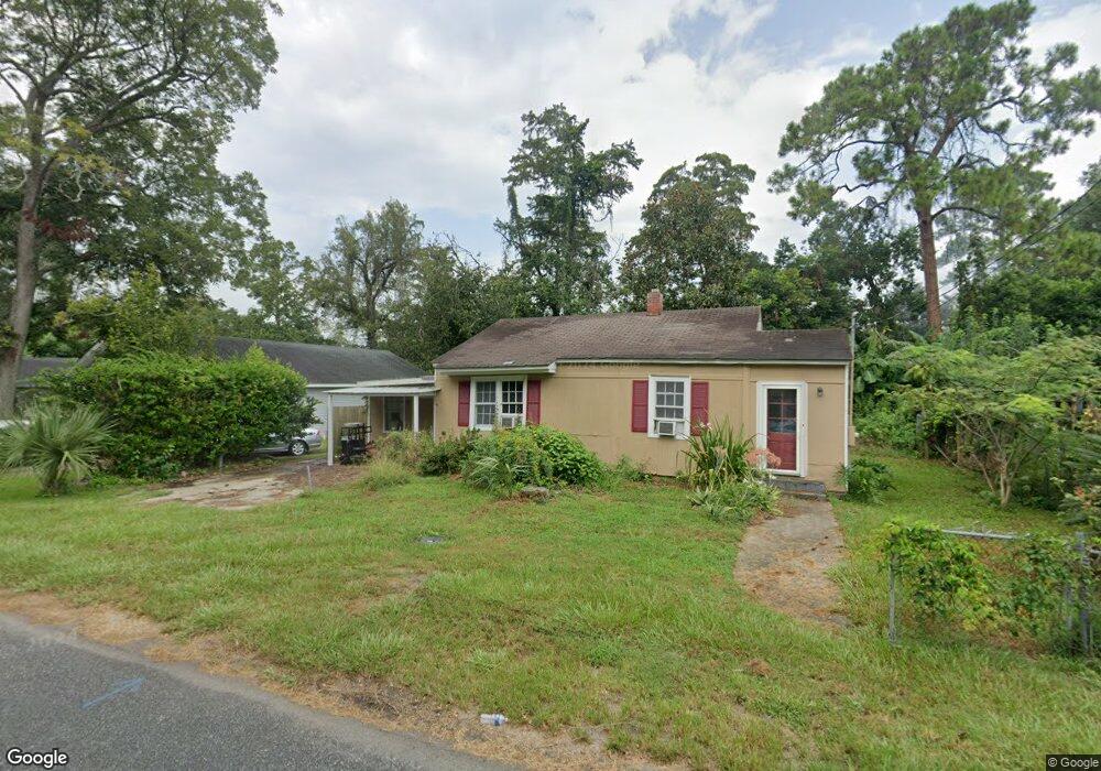 2561 Blain St, Brunswick, GA 31520 - photo 1