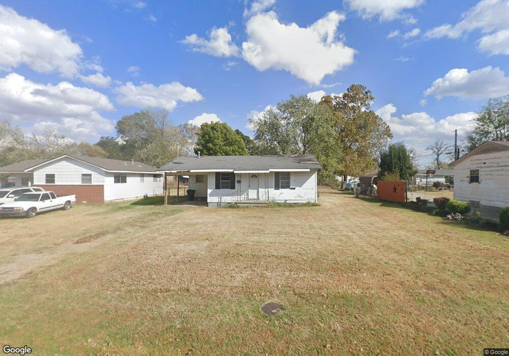 1305 S Osage Ave, Okmulgee, OK 74447 - photo 1