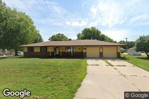 210 W A Ave, Red Cloud, NE 68970