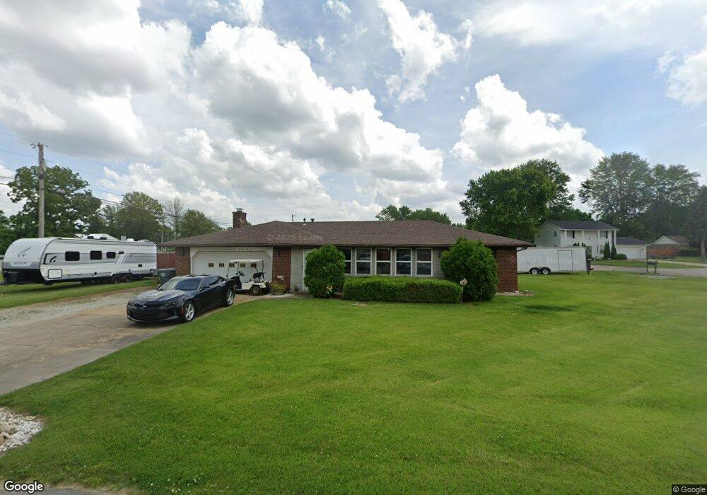 103 Chitwood Dr, Anderson, IN 46012 - photo 1