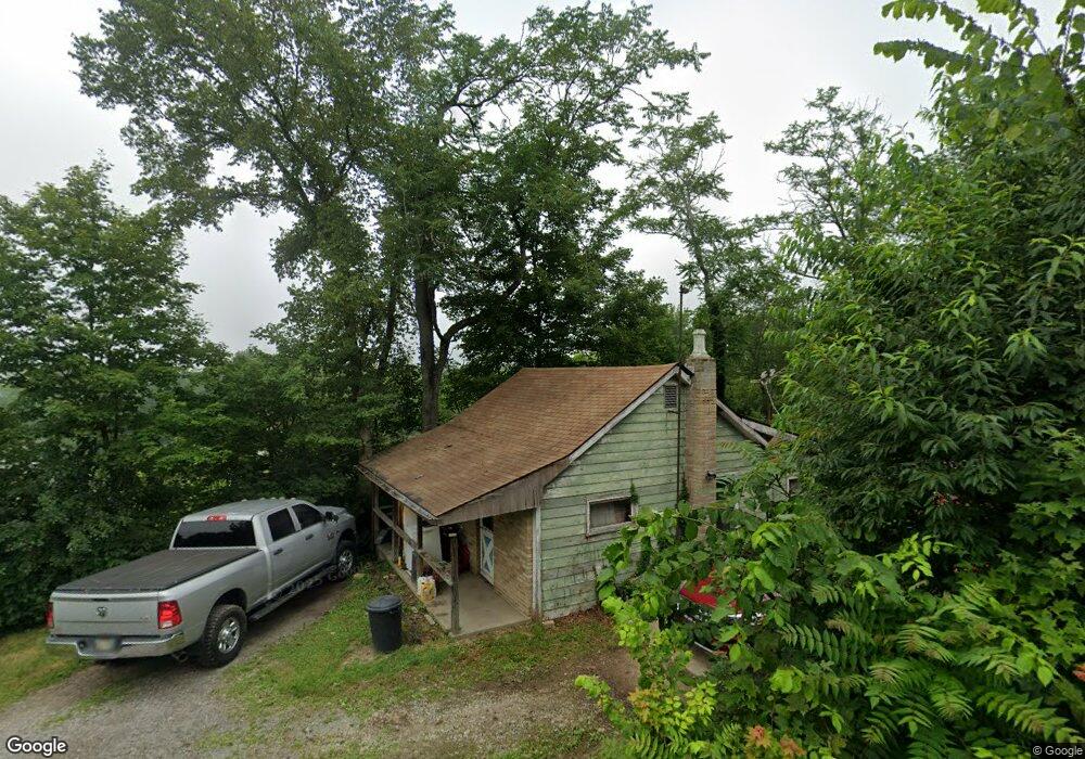 16373 Tague St, East Liverpool, OH 43920 - photo 1