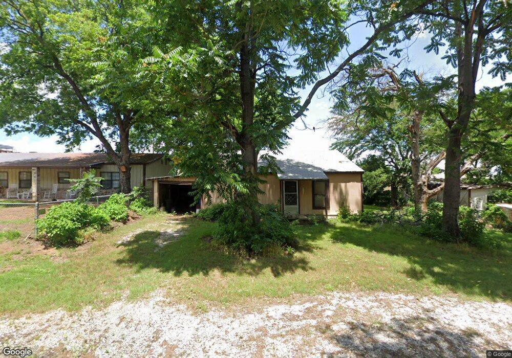 107 W Boyd Ave, Boyd, TX 76023 - photo 1
