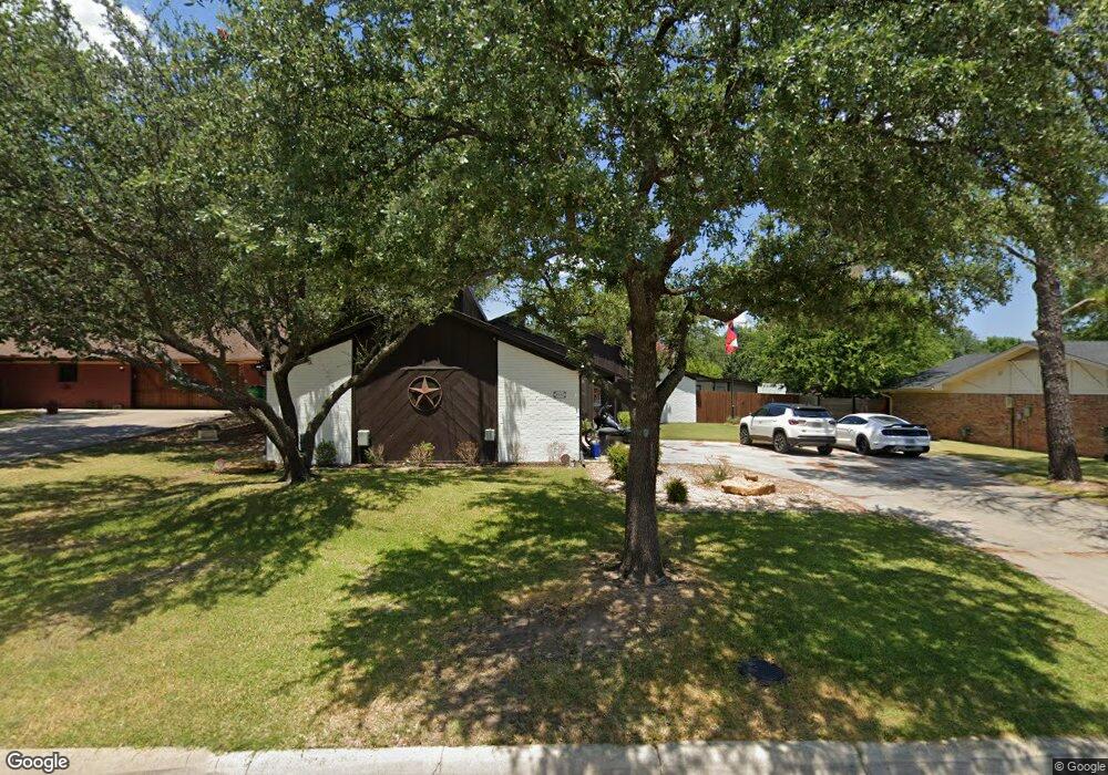 1907 Everglade Ct, Gainesville, TX 76240 - photo 1