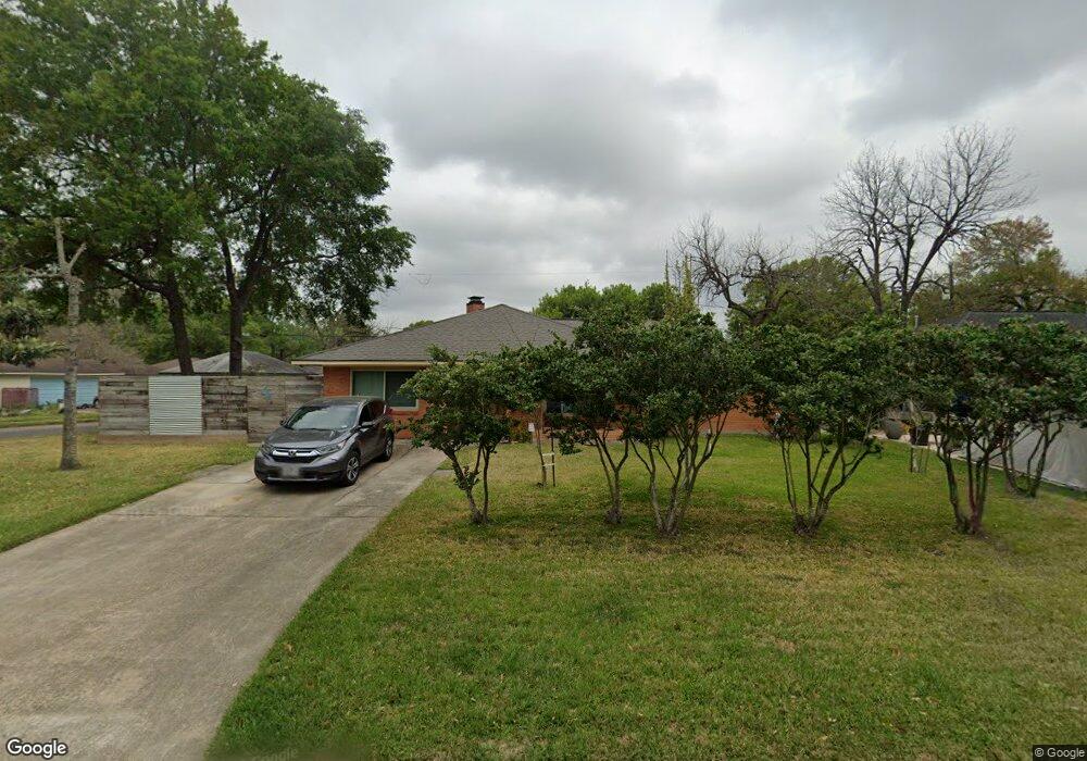2122 Cheshire Ln, Houston, TX 77018 - photo 1