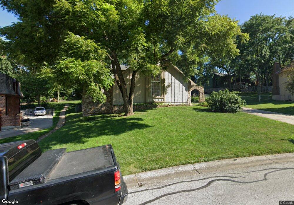 10401 W 52nd Terrace, Shawnee, KS 66203 - photo 1