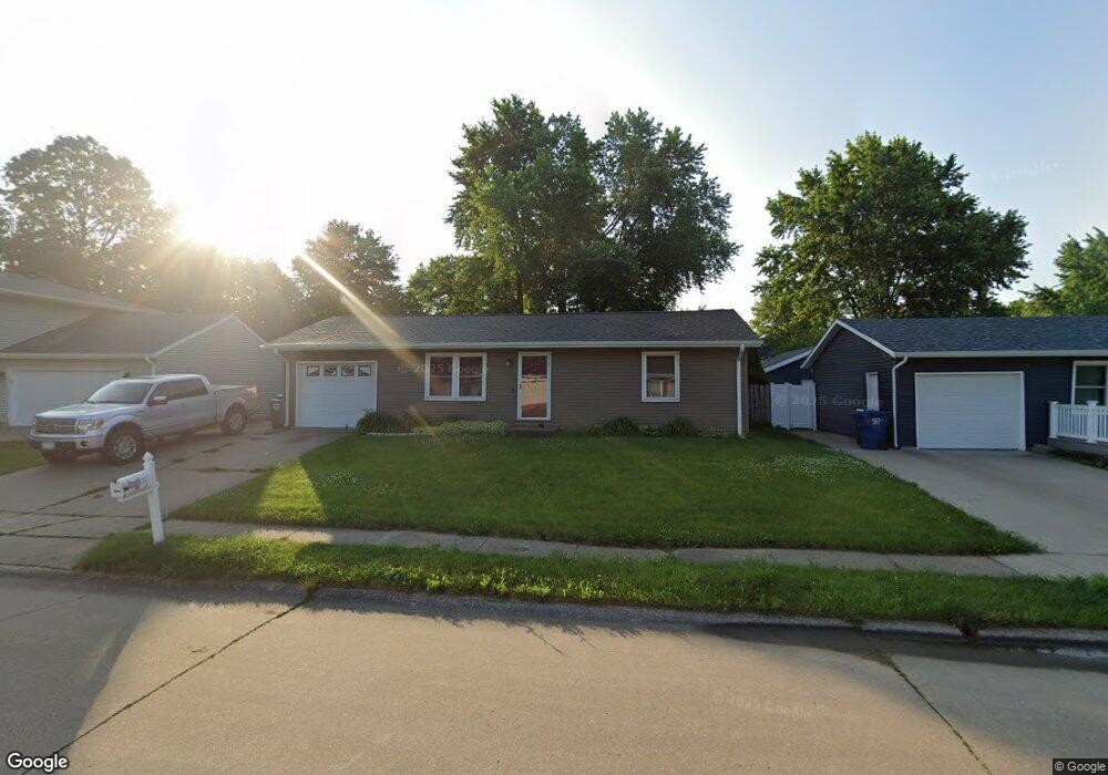 4649 N Sturdevant St, Davenport, IA 52806 - photo 1