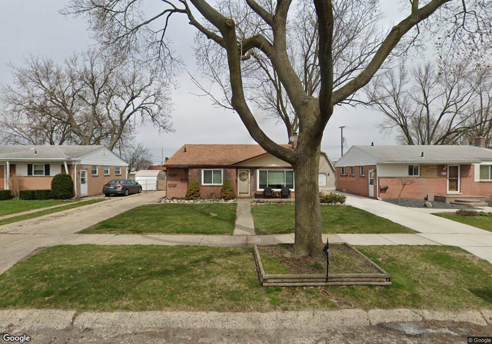 958 Dreon Dr, Clawson, MI 48017 - photo 1