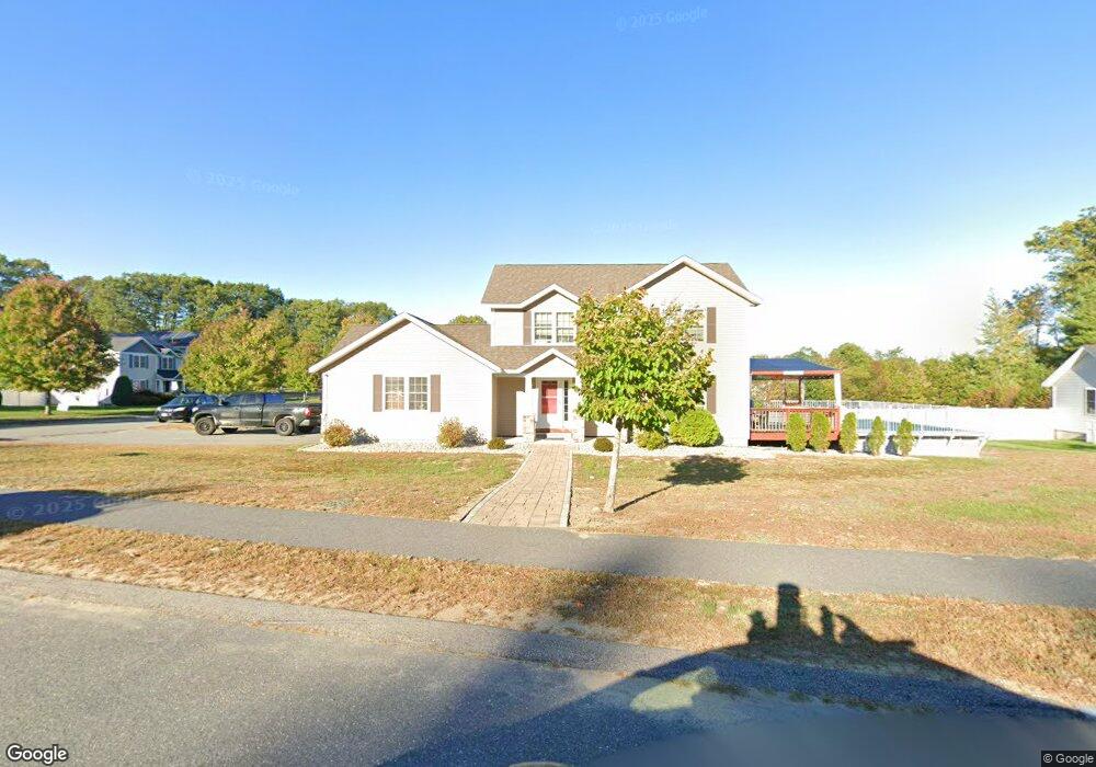 8 Downy Cir, Fitchburg, MA 01420 - photo 1