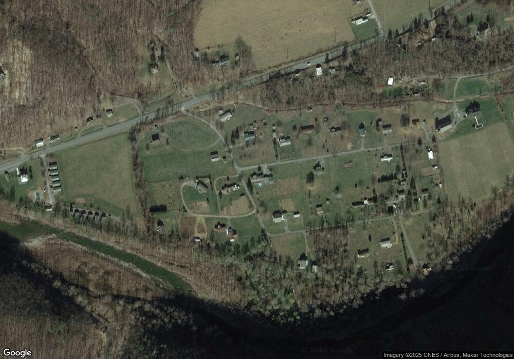 30 Fallfish Dr, Cabins, WV 26855 - photo 1