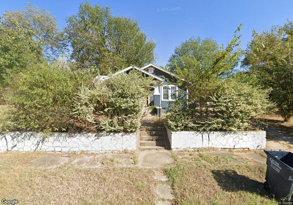 1027 Hobson St, Shawnee, OK 74801 - photo 1