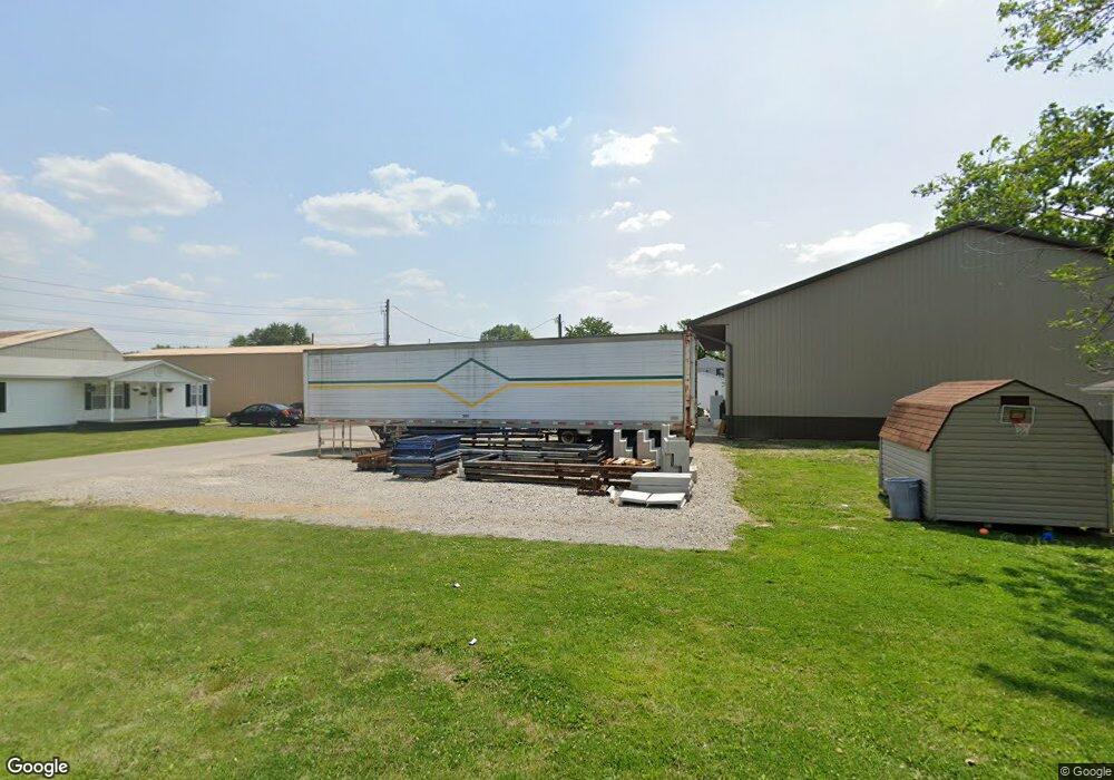 405 W Maple St, Austin, IN 47102 - photo 1