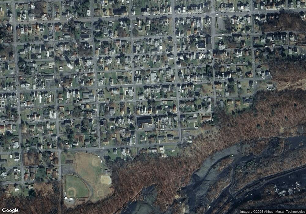 1131 W Fern St, Coal Township, PA 17866 - photo 1